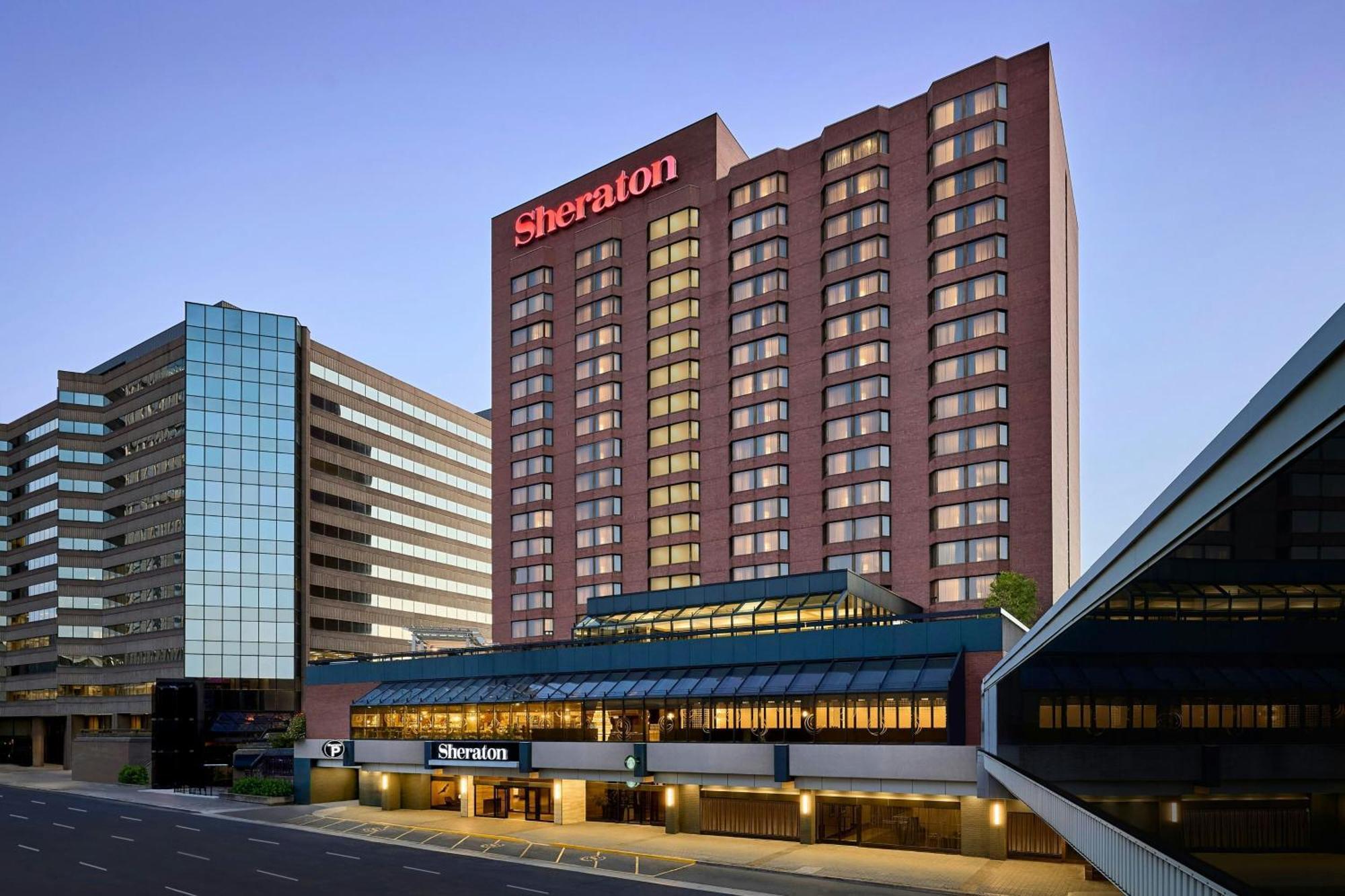 Sheraton Hamilton Hotel Exteriör bild