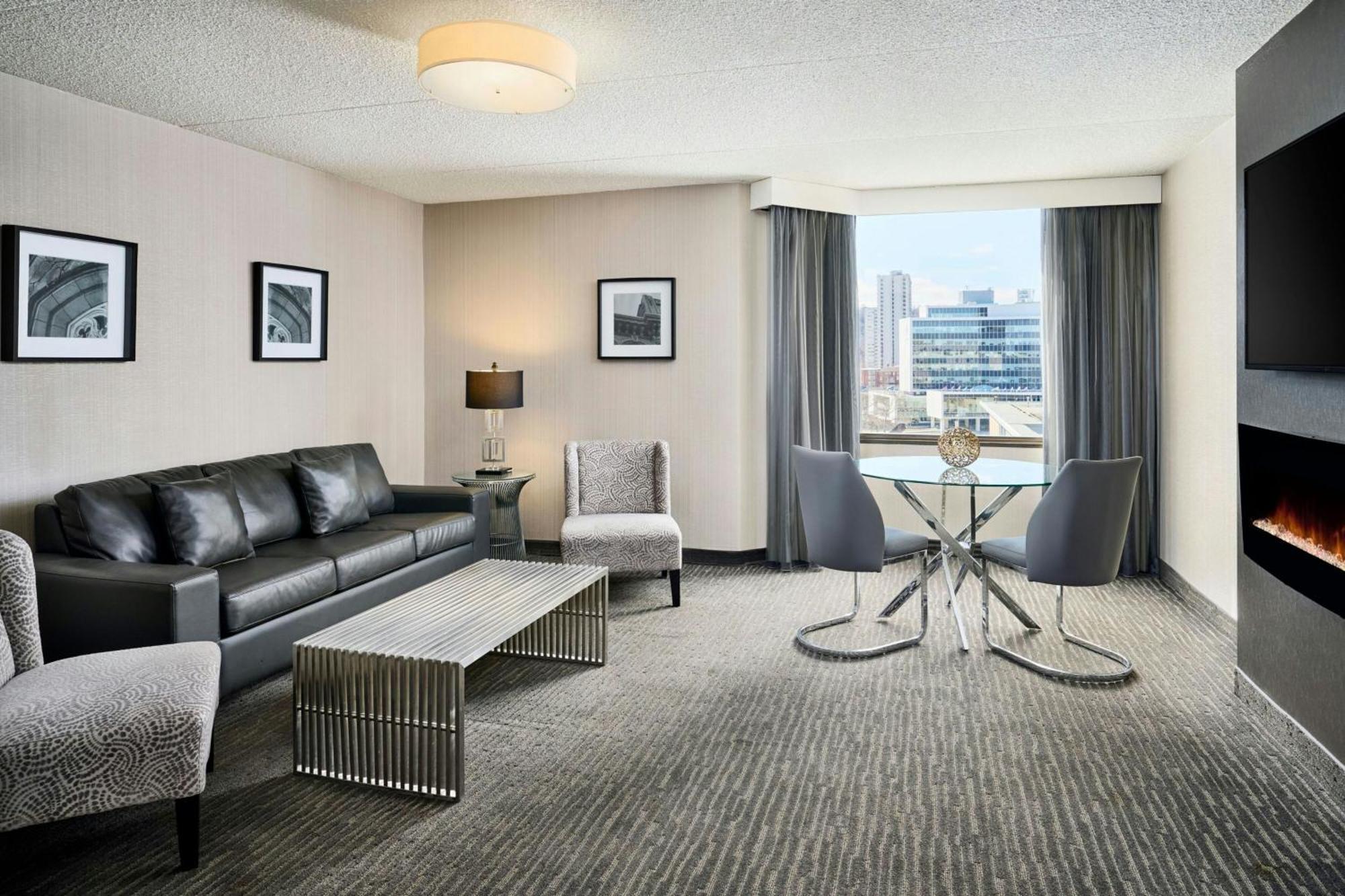 Sheraton Hamilton Hotel Exteriör bild